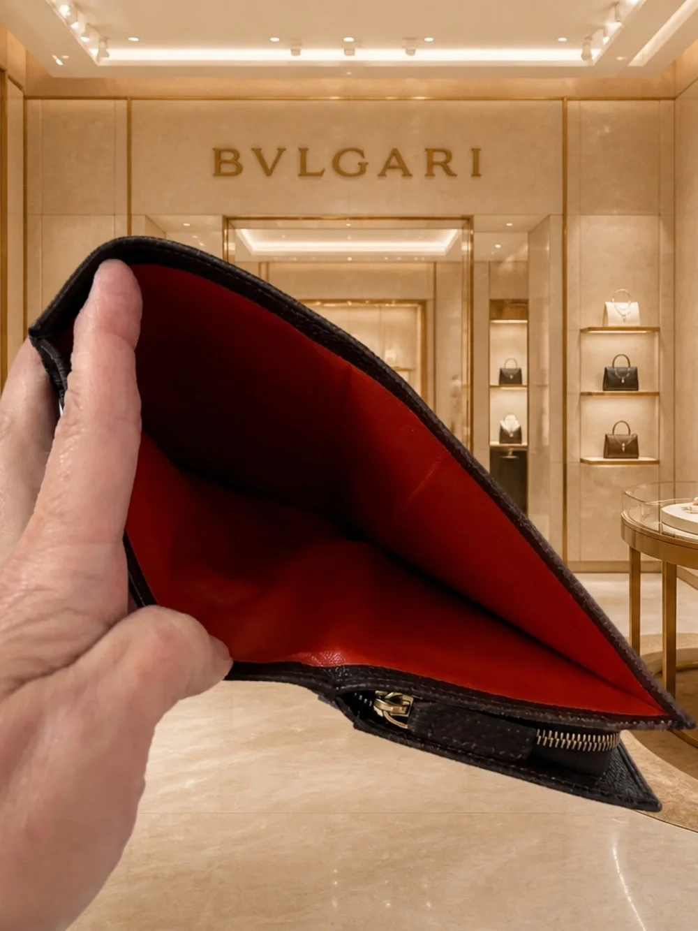 BVLGARI Leather Continental Long Wallet 💖